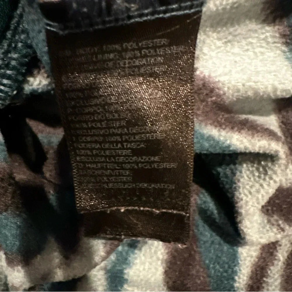 THE NORTH FACE WOMENS PULLOVER SWEATER TURTLE
NECK MEDIUM GREEN ANIMAL
PRINT - Picture 9 of 13